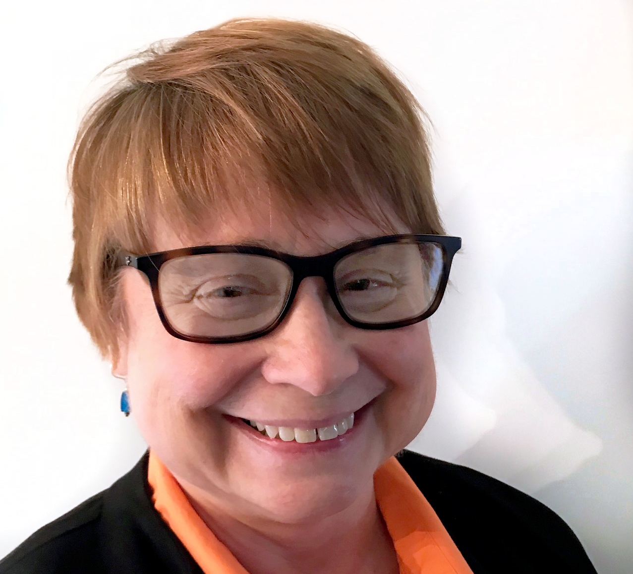 A photo of Beth  Barnhill