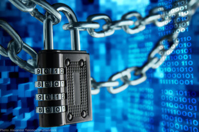 A lock in front of encryption screen