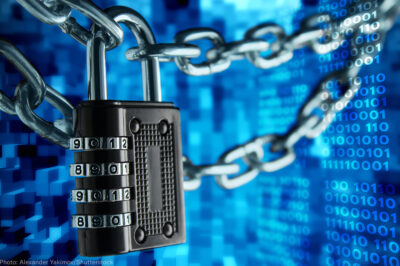 A lock in front of encryption screen